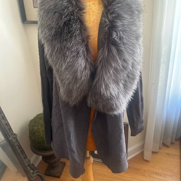 New! Lush Gray Faux Fur Ribbed Cardigan Sweater S - Picture 5 of 7